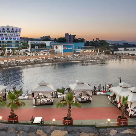 Granada Luxury Okurcalar