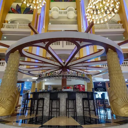 Üdülőközpont Granada Luxury