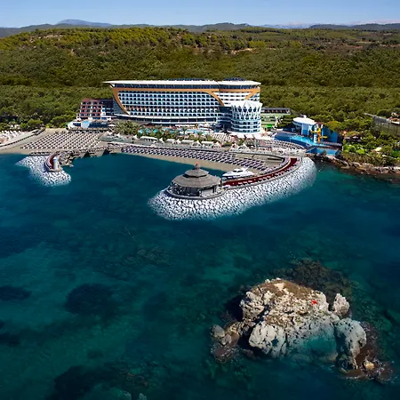 Üdülőközpont Granada Luxury