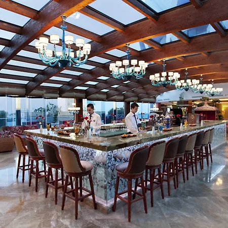 Üdülőközpont Granada Luxury 5*