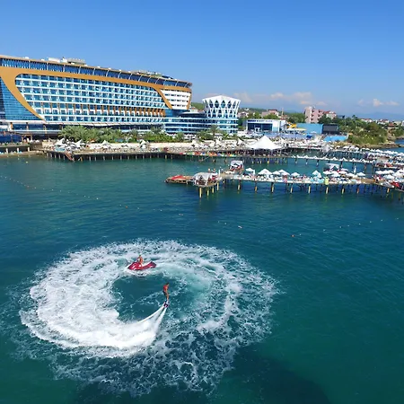 Granada Luxury Üdülőközpont