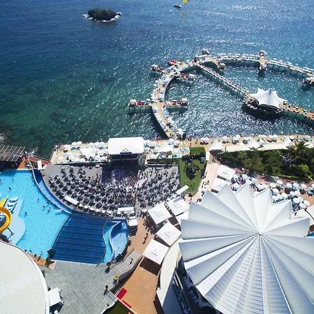 Granada Luxury Üdülőközpont