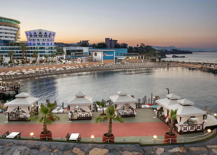 Granada Luxury אוקורקאלאר