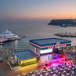 Üdülőközpont Granada Luxury Okurcalar