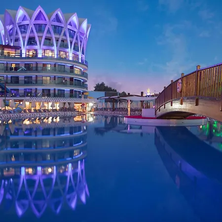 Granada Luxury Üdülőközpont 5*