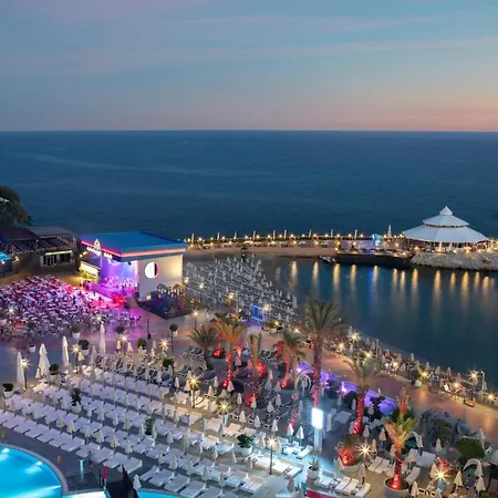 Granada Luxury Resort 5*