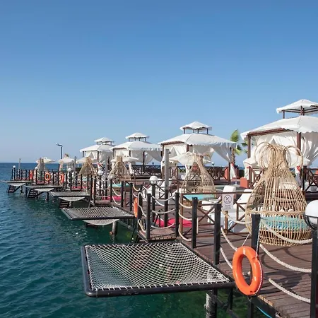 Granada Luxury Resort