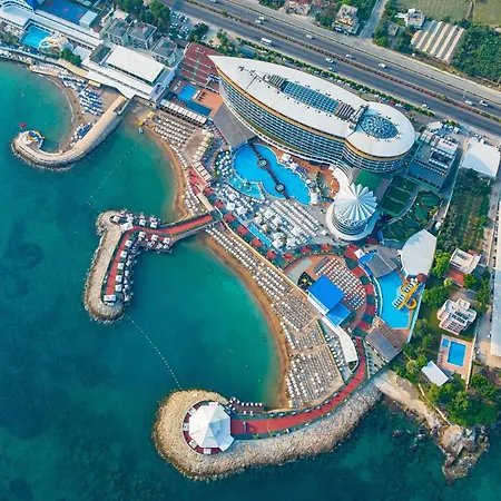 Granada Luxury Resort Okurcalar