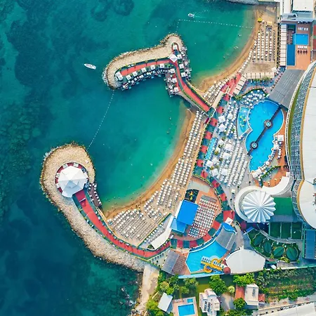 Ośrodek wypoczynkowy Granada Luxury Okurcalar