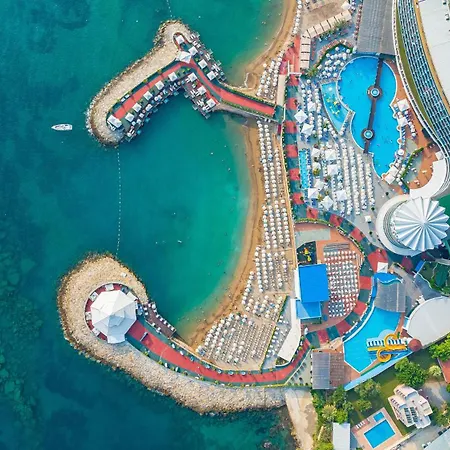 Granada Luxury Resort 5*