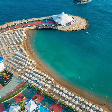 Granada Luxury Resort 5*