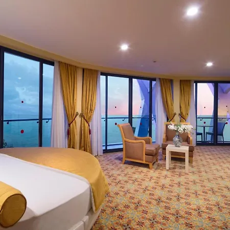 Granada Luxury 5*