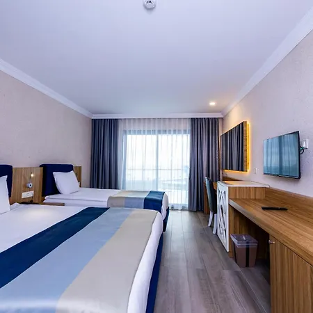Granada Luxury Resort 5*