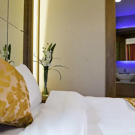 Granada Luxury Okurcalar