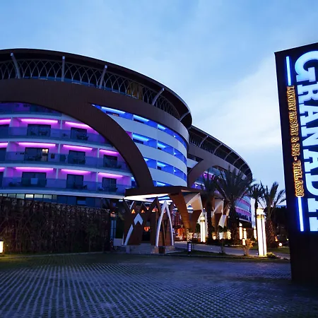 Granada Luxury Üdülőközpont 5*